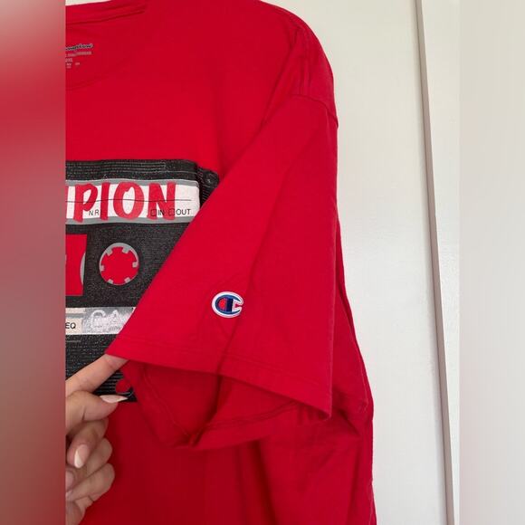 Champion Classic Red Cassette Graphic Short Sleeve Tee Size XXL - Picture 3 of 9